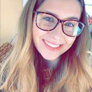 Meet your Posher, Hannah